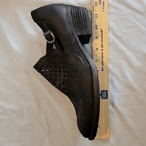 Women's BORN leather size 12 boots - Picture 7 of 8